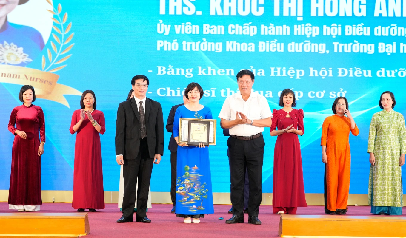 Điều dưỡng: Nghề của trái tim và lòng nhân ái  