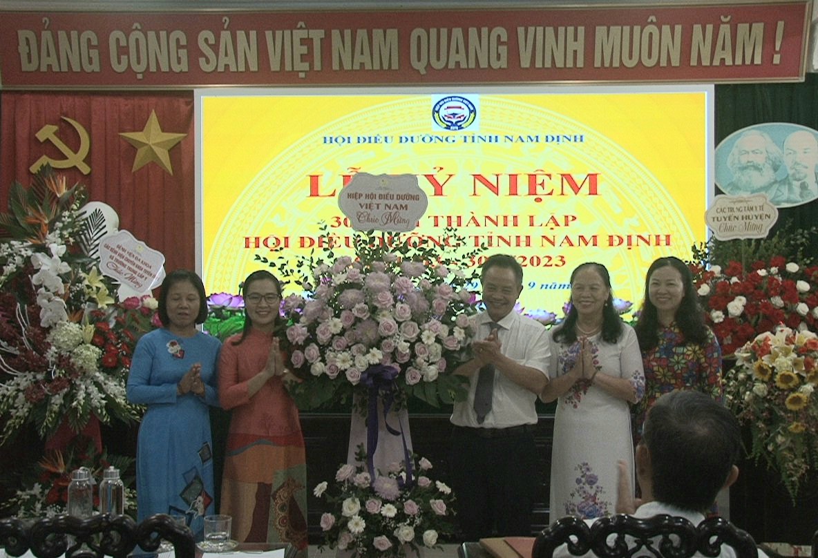 Lễ Kỷ niệm 30năm thành lập Hội Điều dưỡng tỉnh Nam Định  