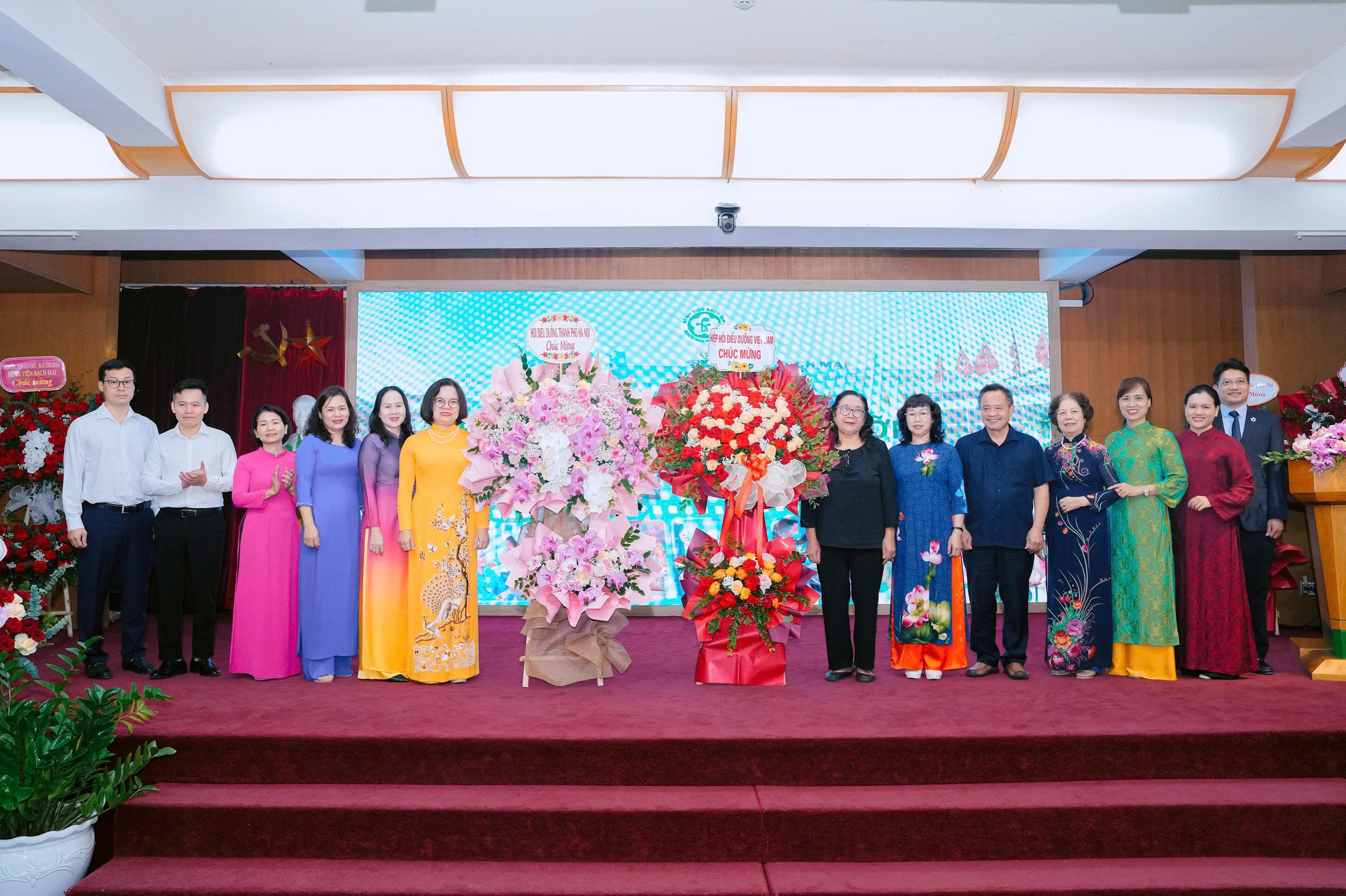 CHI HỘI ĐIỀU DƯỠNG BỆNH VIỆN BẠCH MAI BƯỚC VÀO NHIỆM KỲ MỚI, HƯỚNG TỚI CHUYÊN NGHIỆP VÀ HỘI NHẬP